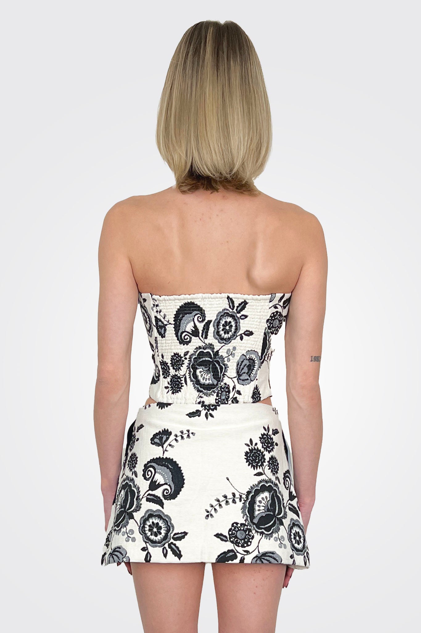 Jhuly Mini Skirt - White Jacquard by Charo Ruiz — view 3
