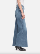 Le Palazzo Crop - Daphne Blue by Frame — alternate view