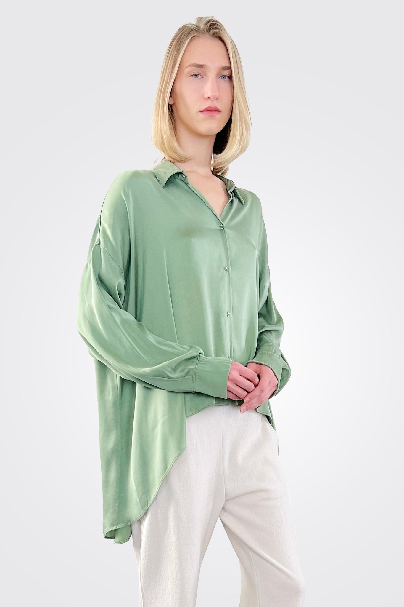 Hi Lo Blouse - Green by Tandem | 25 South Boutiques