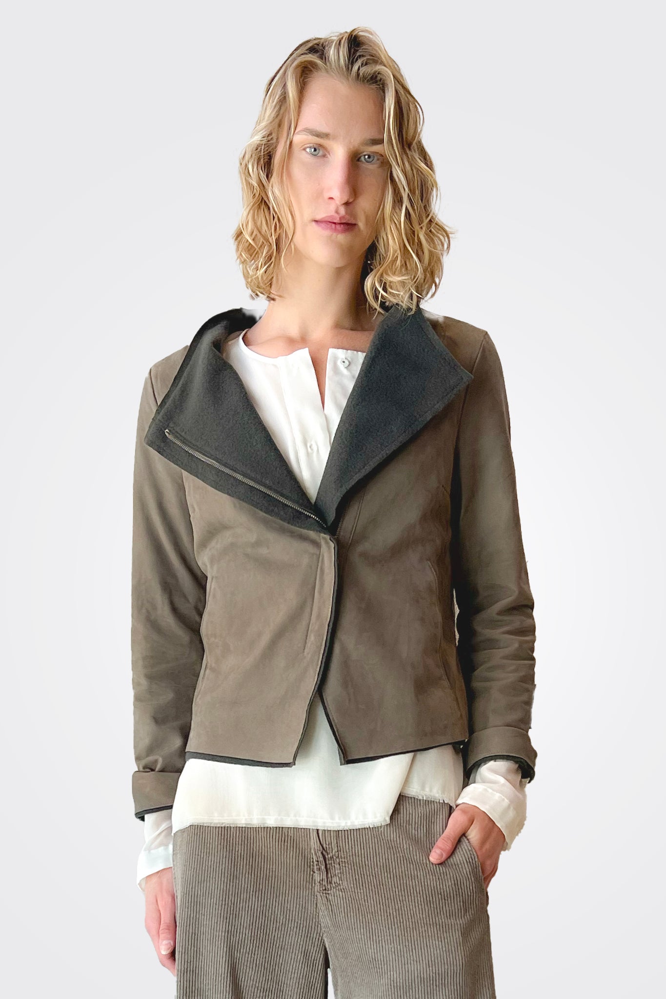 Short Zipped Waxed Leather Lined Jacket - Taupe by Transit Par-Such — view 3