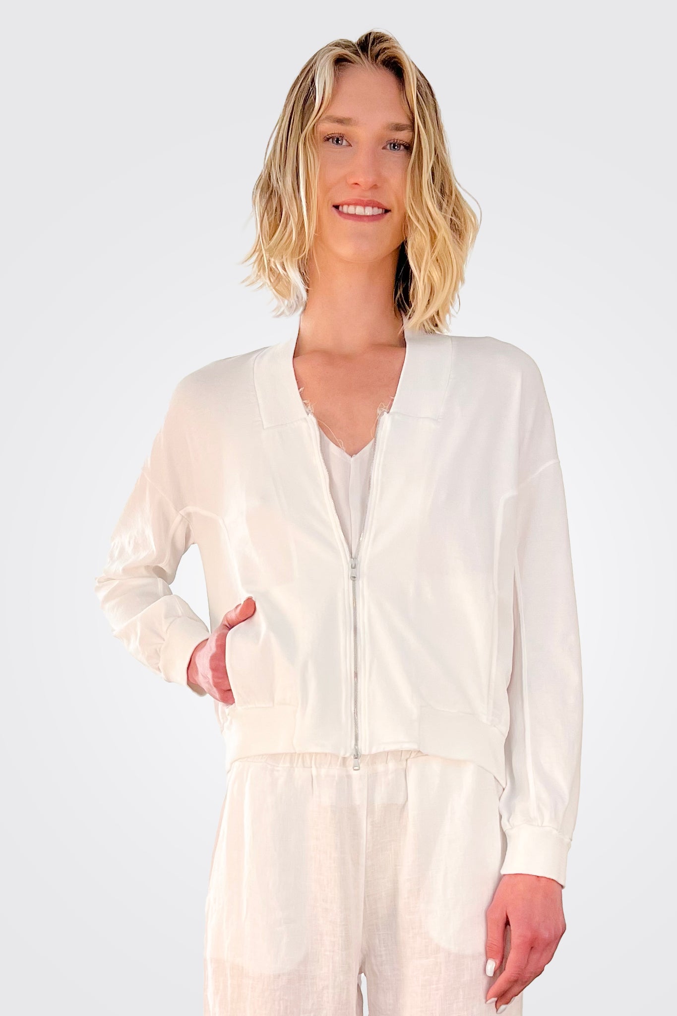 Zip Up Jacket - White by Transit Par-Such | 25 South Boutiques