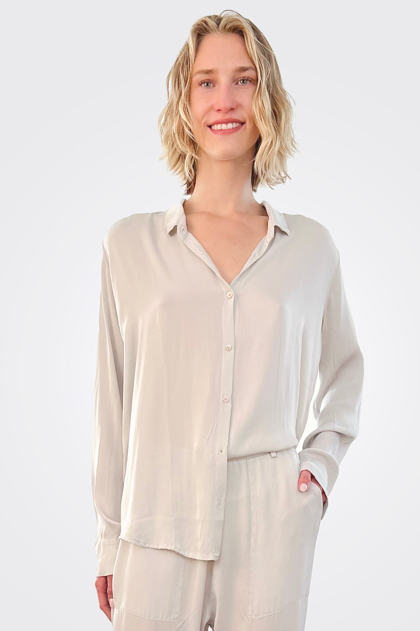 Silk Button Down Blouse - Pearl by Private 0204 | 25 South Boutiques
