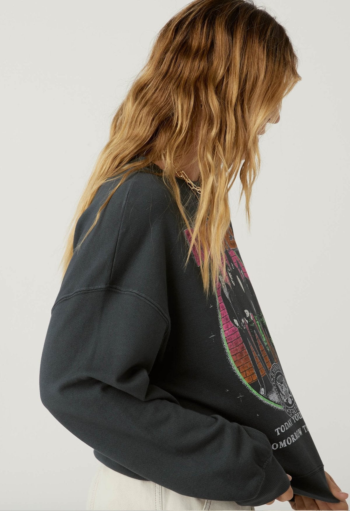 Ramones Oversized Crewneck - Vintage Black by DayDreamer — view 3