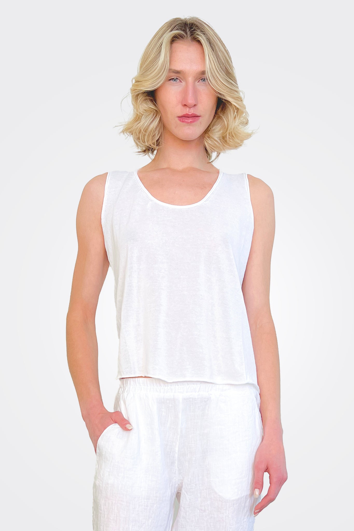 Round Neck Tank - White by Transit Par-Such | 25 South Boutiques