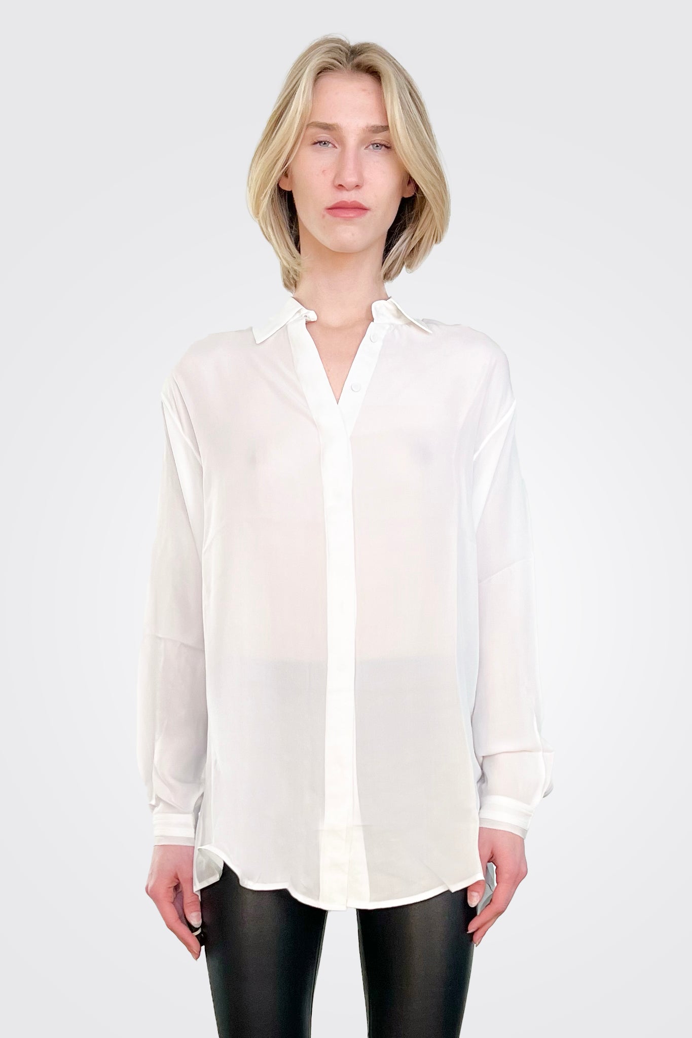 Heart Back Shirt - White by Isabel Benenato | 25 South Boutiques