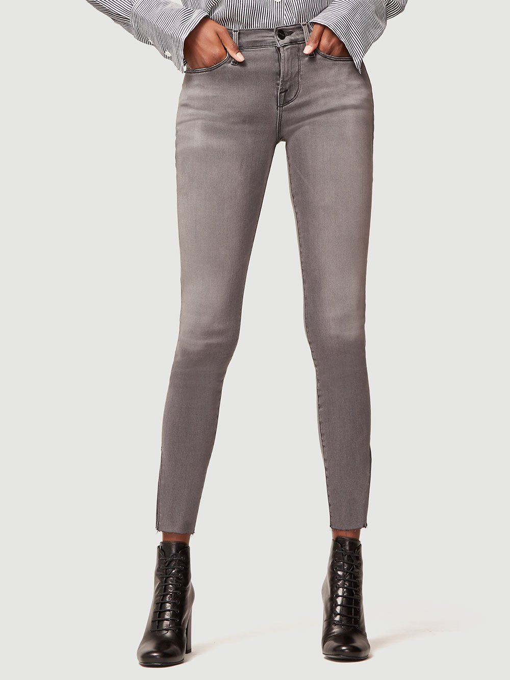 Le Skinny de Jeanne Raw High Slit - Dunaway by Frame — alternate view