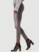 Le Skinny de Jeanne Raw High Slit - Dunaway by Frame — view 3