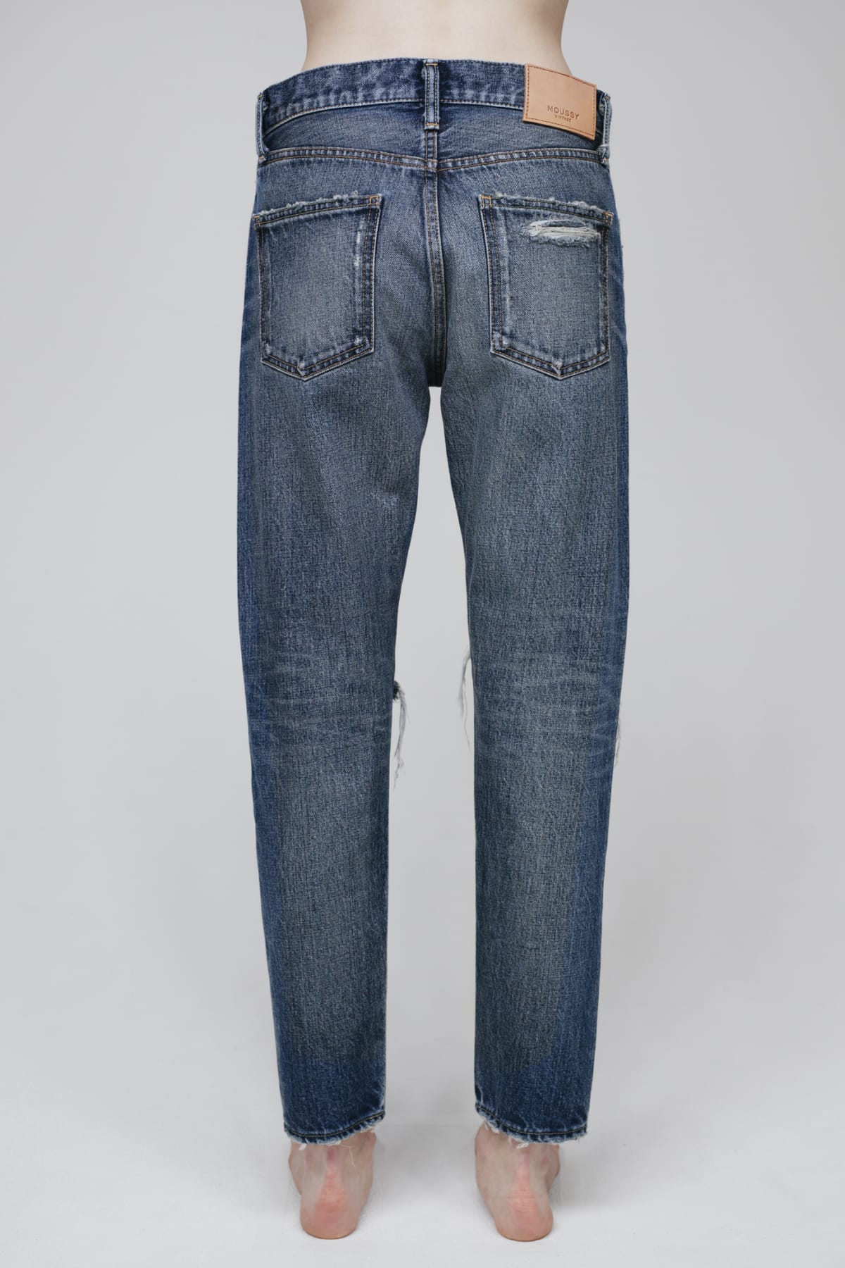 MV Beckton Tapered Jeans - Dark Blue by Moussy — view 3