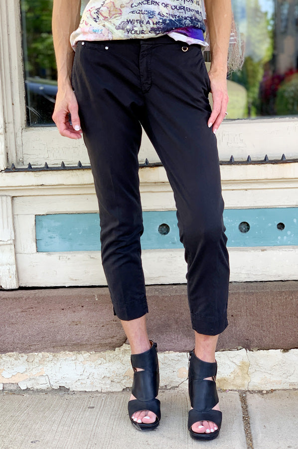 Jacqueline Capri Pants - Black by Masons — view 3