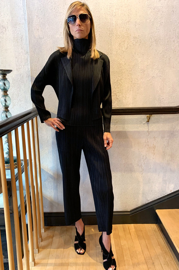 Short Pleats Jacket - Black by Issey Miyake — alternate view