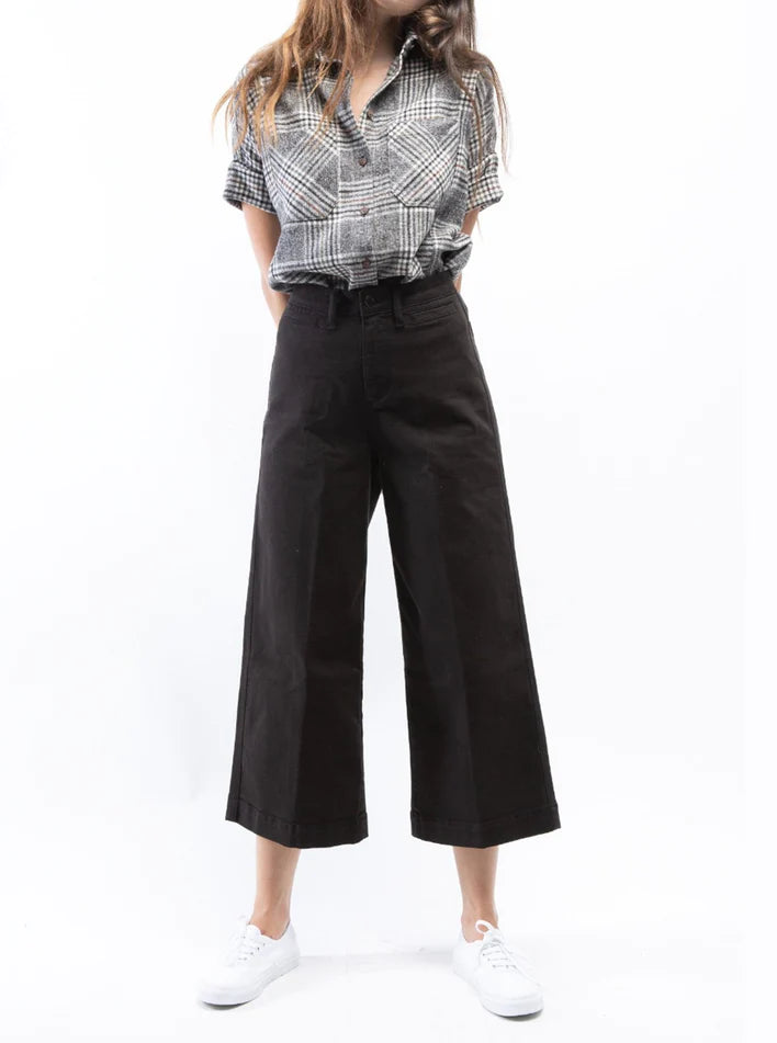 Greer Cropped Wide Leg Denim - Black by Oat NY | 25 South Boutiques