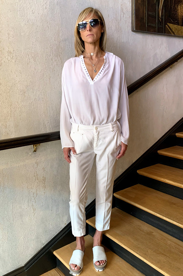 Jacqueline Capri Pants - Chalk White by Masons — alternate view