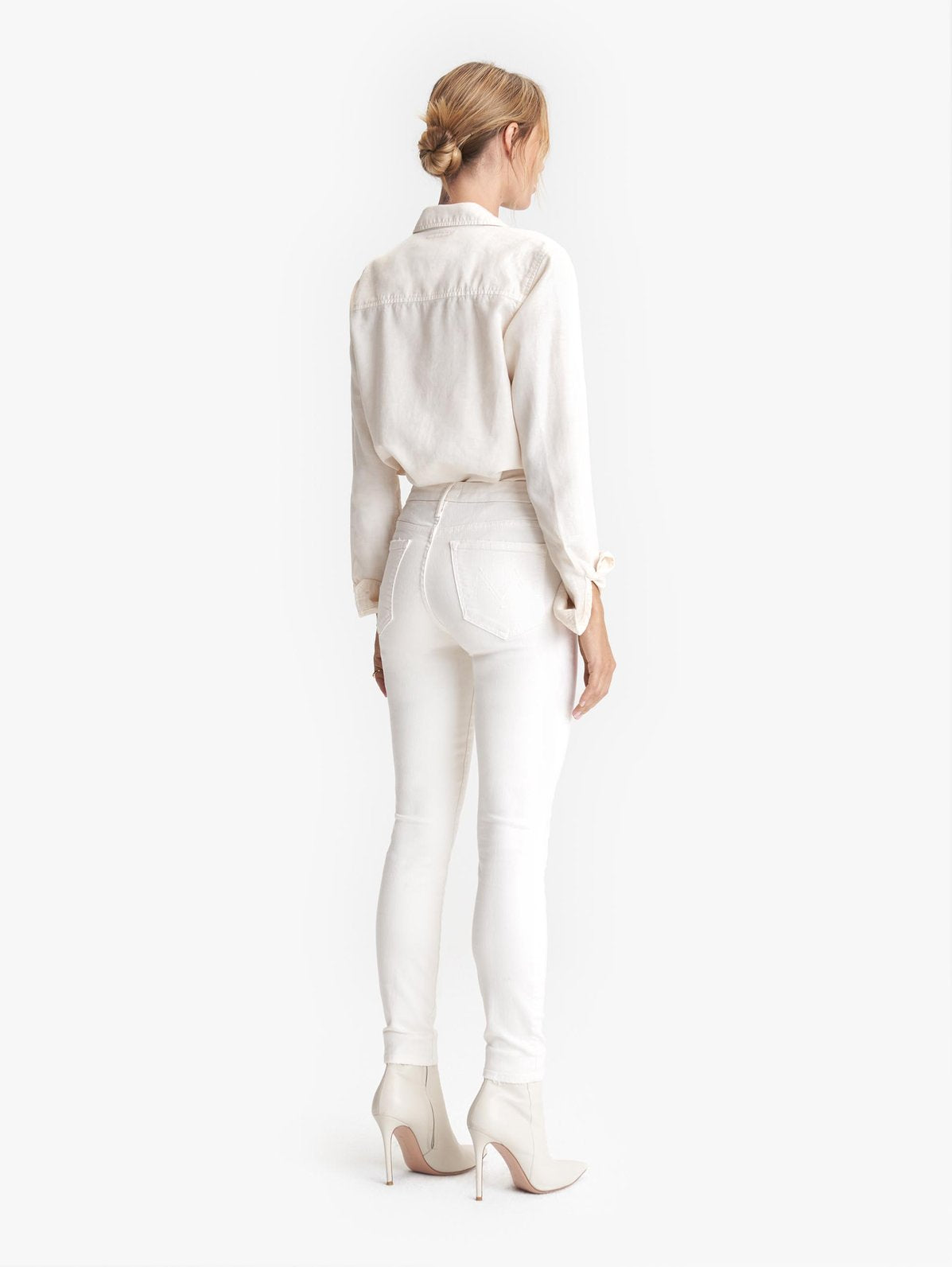 The Looker Ankle Denim - Cream Puffs by MOTHER — view 3