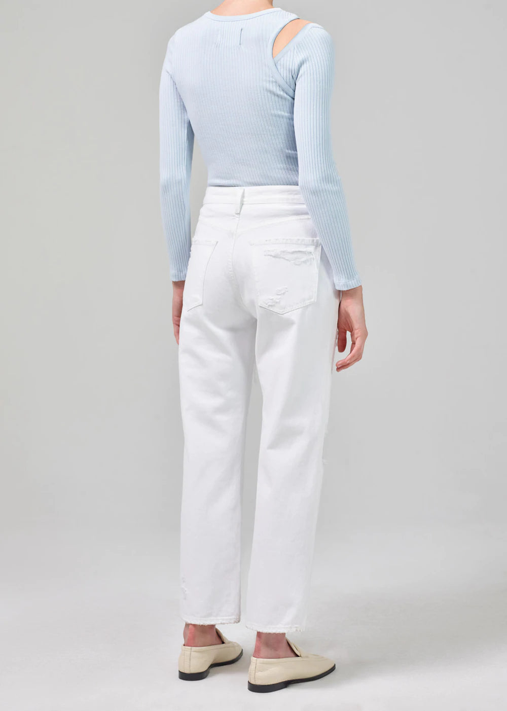 Emery Crop Relaxed Straight - Marscapone by Citizens of Humanity — alternate view
