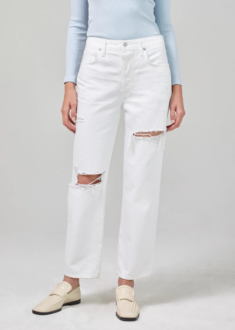 Emery Crop Relaxed Straight - Marscapone by Citizens of Humanity — view 4