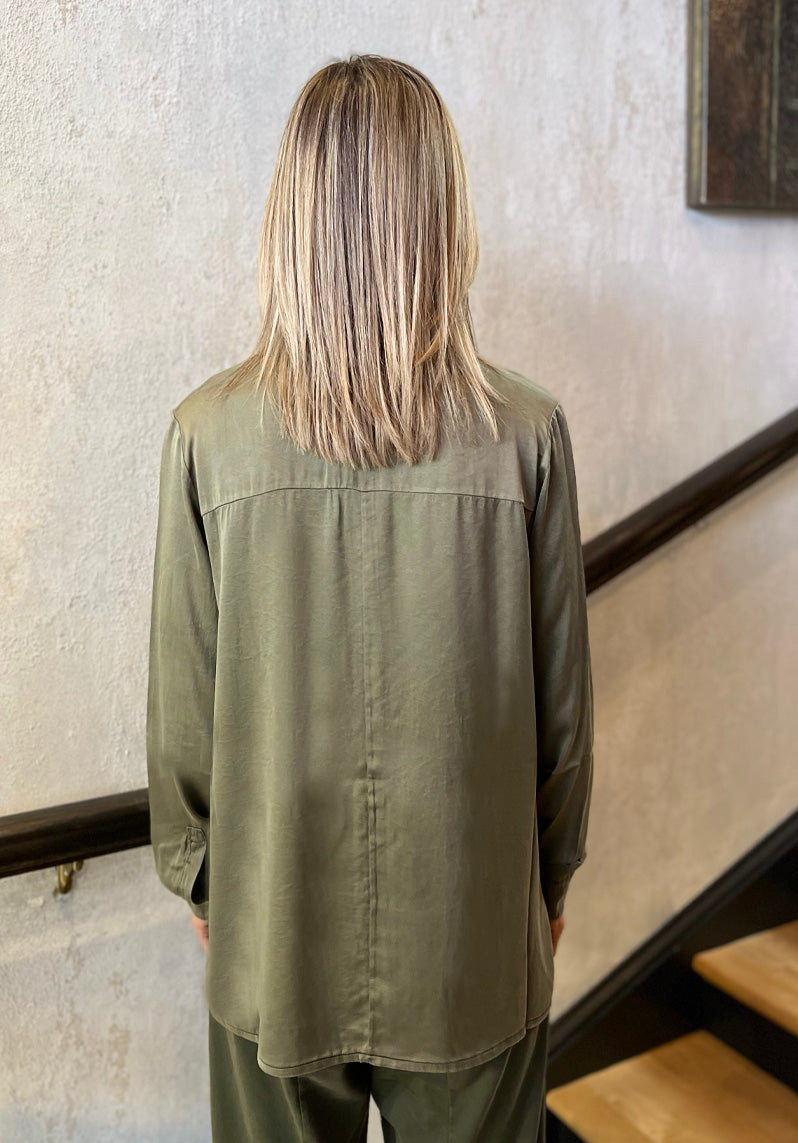 Stretch Satin Silk Shirt - Green by Transit Par-Such — alternate view