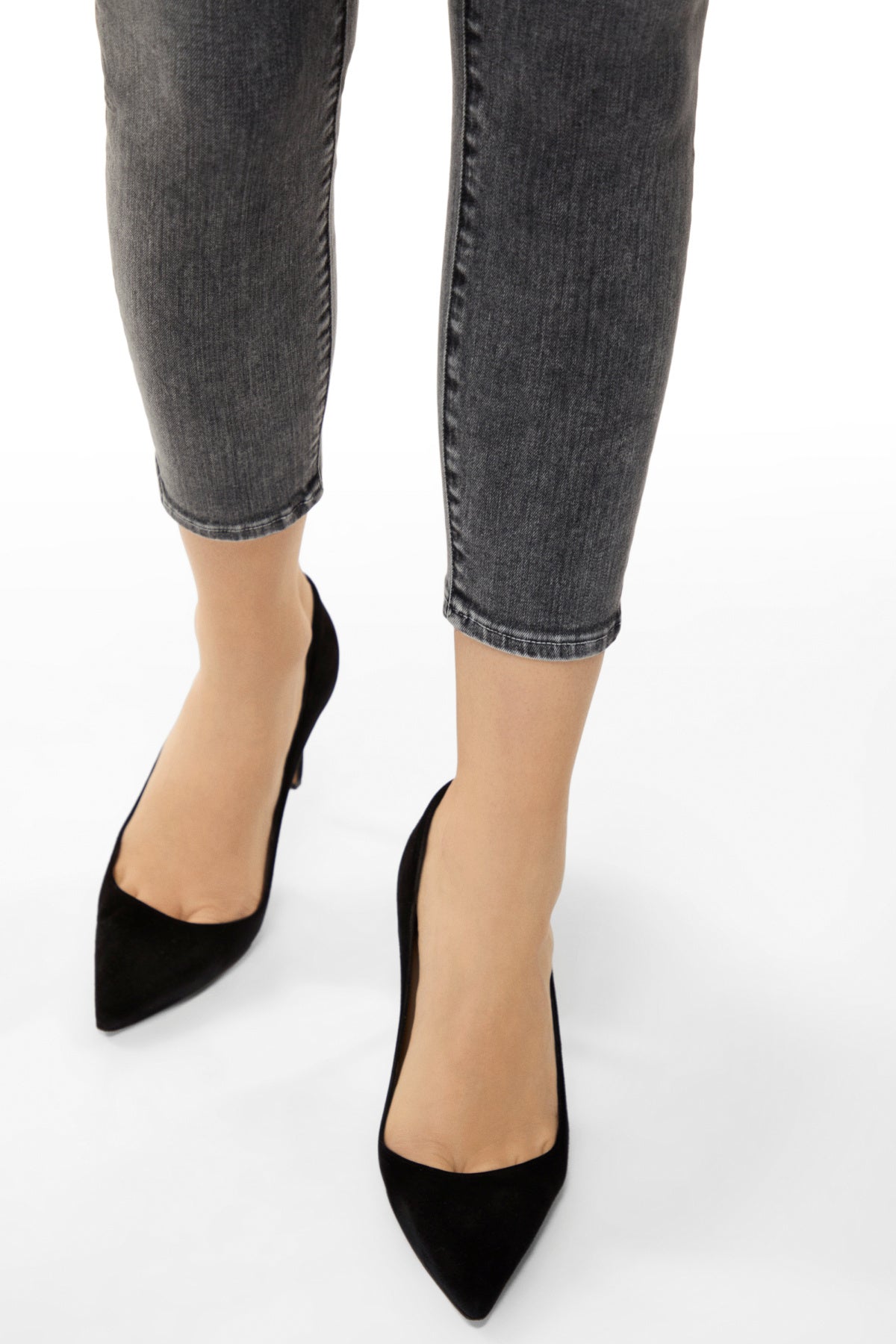 835 Mid Rise Cropped Skinny - Photo Ready HD Hook Up — view 5