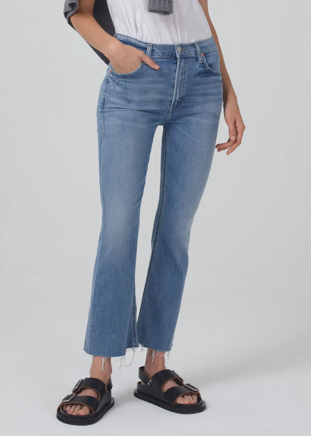 Isola Mid Rise Cropped Boot - Pixie by Citizens of Humanity — view 4