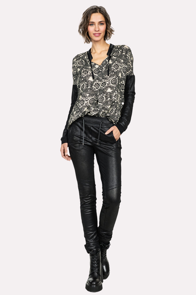 Blouse - Creme Ornament by Beate Heymann — alternate view