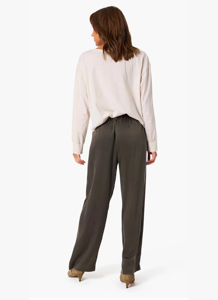 Luca Silk Pant - Moss by Xirena — alternate view