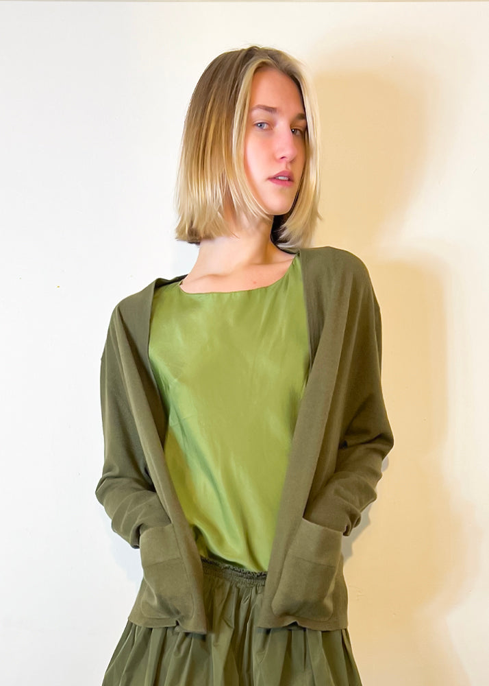 Cashmere Double Pocket Cardigan - Khaki by Susanne Bommer — alternate view