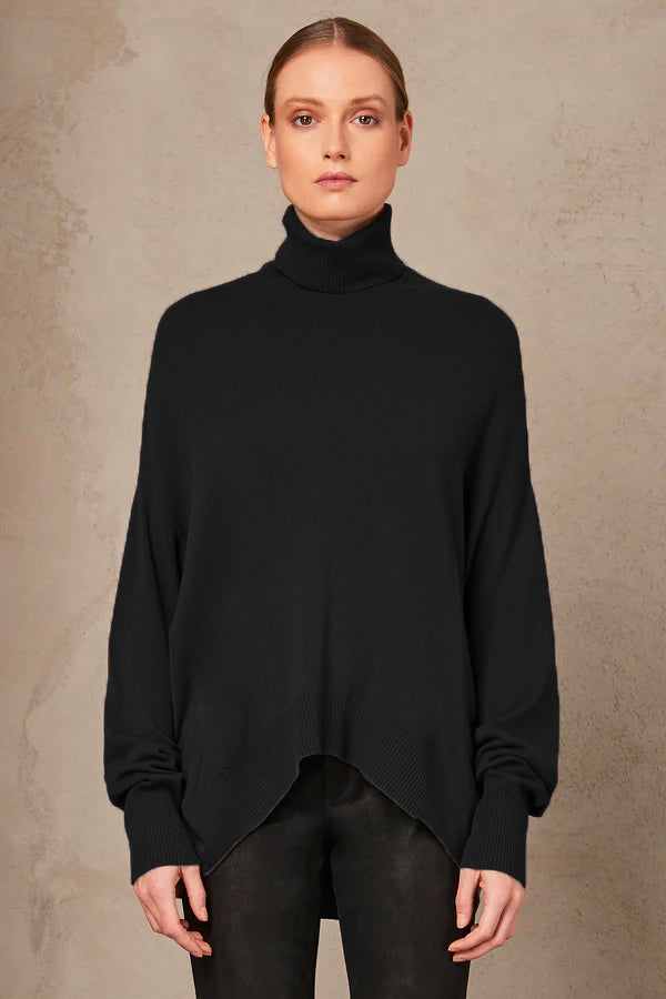 Oversize Turtle Neck Sweater - Black by Transit Par-Such | 25 South Boutiques